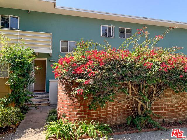 5416 Village Grn, Los Angeles, CA 90016