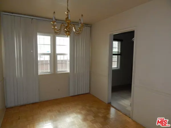 Compton, CA 90222,1506 W Piru St