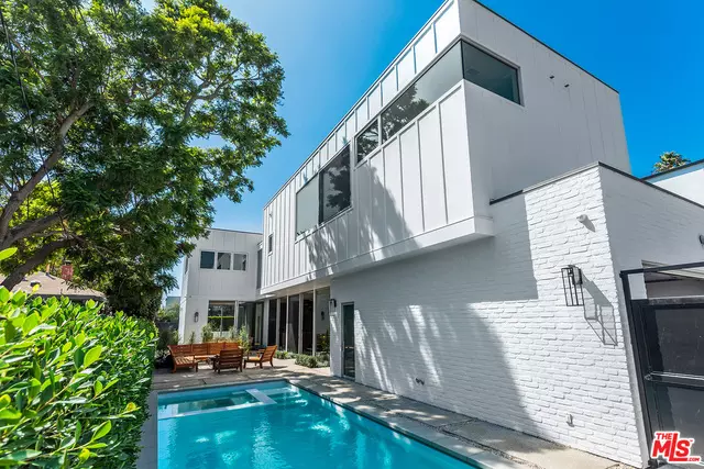 2106 Glencoe Ave, Venice, CA 90291