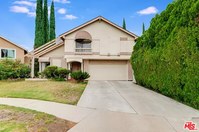 18135 Delano St, Tarzana, CA 91335