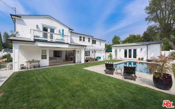 Encino, CA 91436,4197 Hayvenhurst Dr