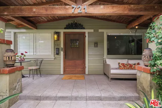 721 Amoroso Pl, Venice, CA 90291