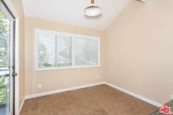 Valencia, CA 91355,24450 Hampton Dr #A