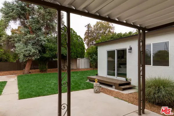 Canoga Park, CA 91306,19814 Archwood St