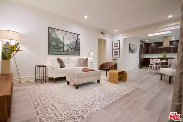 4610 Densmore Ave #207, Encino, CA 91436