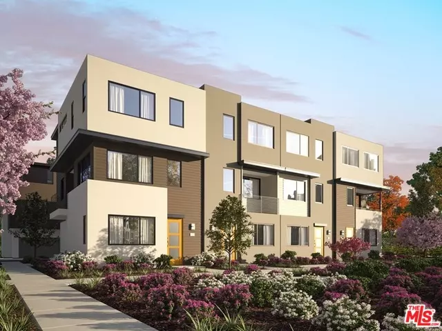 18450 W Mural PL, Northridge, CA 91325