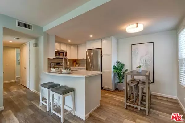3103 Evening Way #E, La Jolla, CA 92037