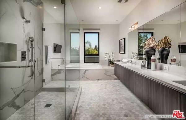 Pasadena, CA 91105,332 W Green ST #308