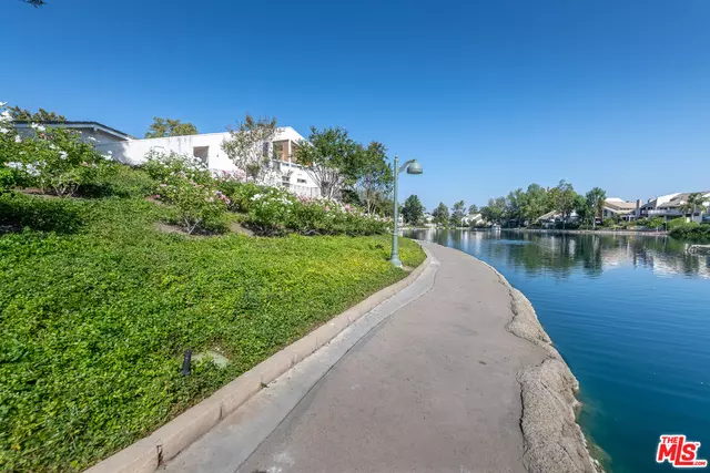 4602 Park Mirasol, Calabasas, CA 91302