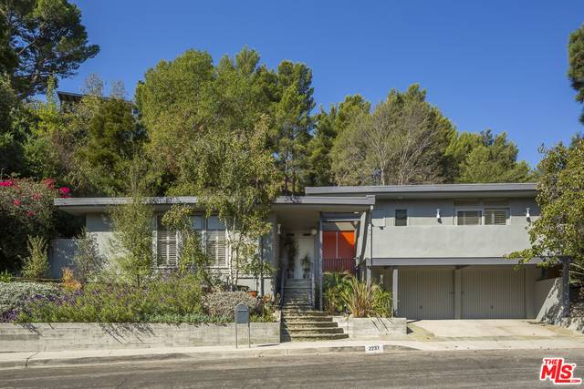 Los Angeles, CA 90049,2237 Banyan Dr