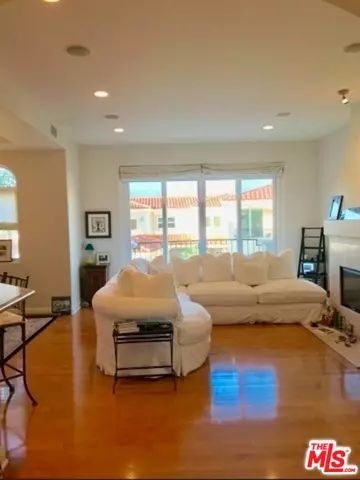 Malibu, CA 90265,23951 DE WAY