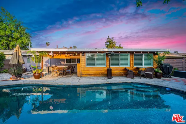 Northridge, CA 91324,9351 Rhea AVE