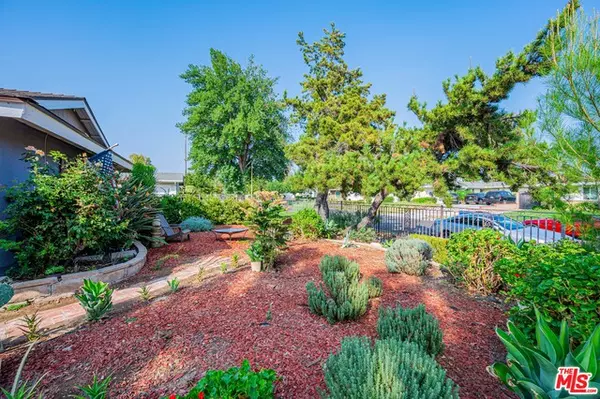 Northridge, CA 91324,9351 Rhea AVE