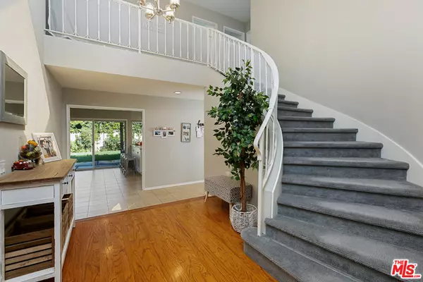Santa Clarita, CA 91355,25228 Avenida Rotella