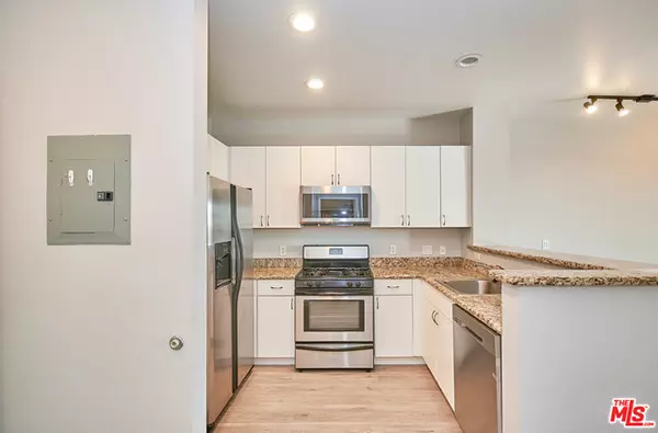 Anaheim, CA 92805,1801 E Katella Ave #3165