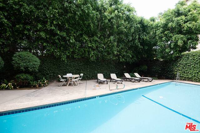 11750 W Sunset Blvd #118, Los Angeles, CA 90049