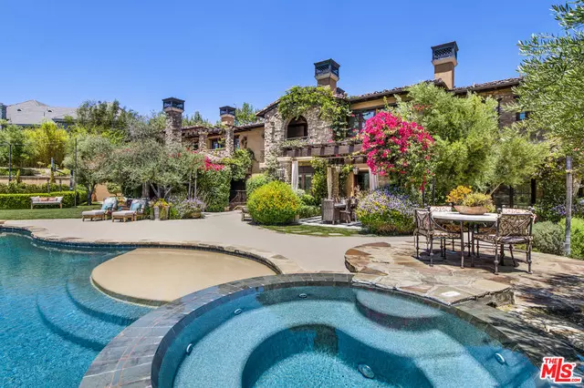 23582 Park South St, Calabasas, CA 91302