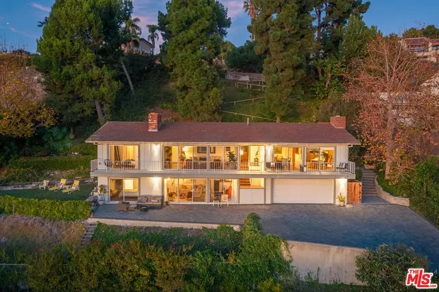 1233 Via Romero, Palos Verdes Estates, CA 90274