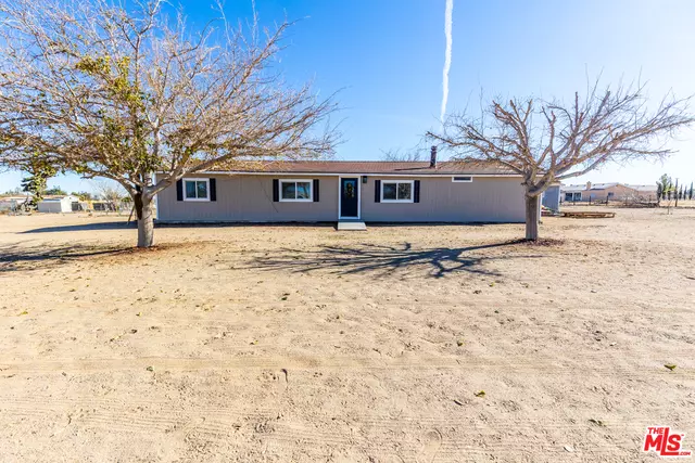 11973 Daisy Rd, Victorville, CA 92392