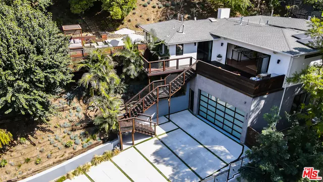 Studio City, CA 91604,3873 Berry Dr