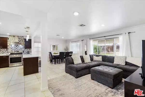 West Hills, CA 91307,6501 Kenwater Ave