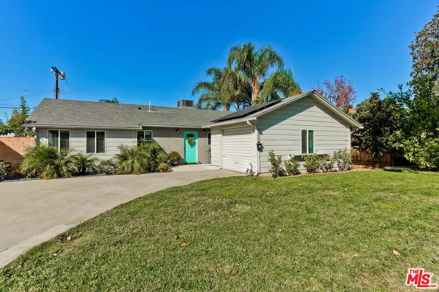 7833 Shoshone Ave, Northridge, CA 91325