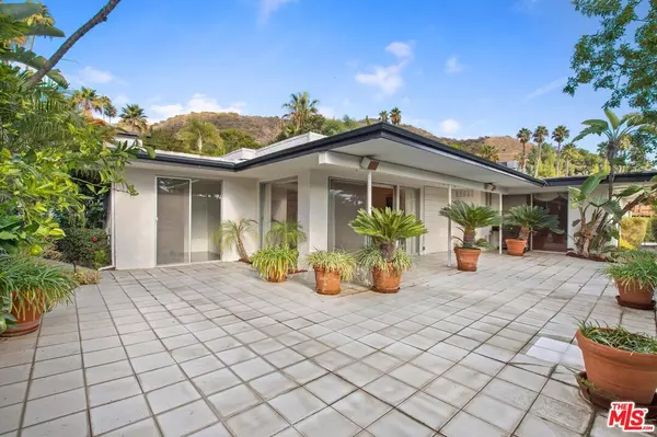 Beverly Hills, CA 90210,9929 Anthony Pl