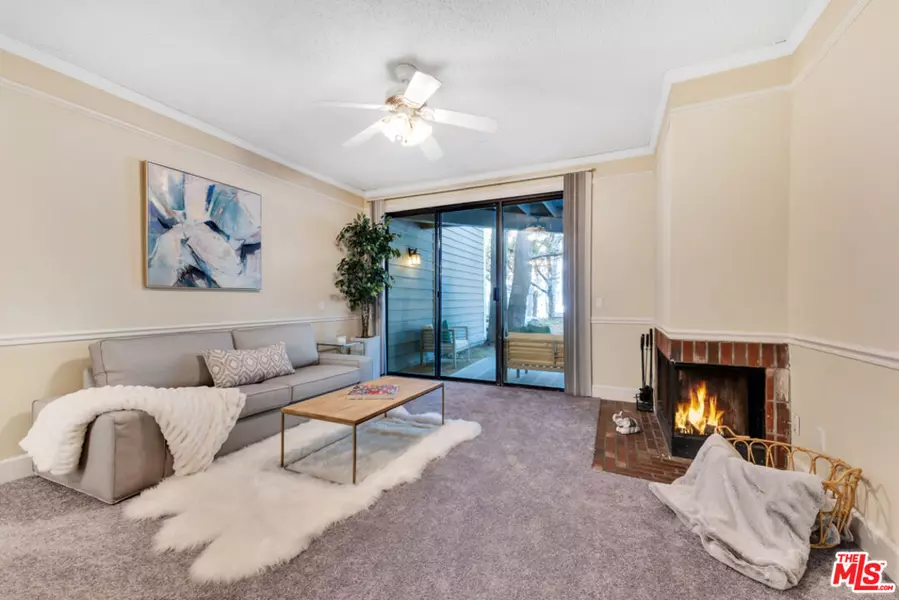 647 Arneill Rd, Camarillo, CA 93010