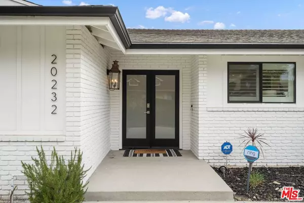 Woodland Hills, CA 91364,20232 DELITA DR