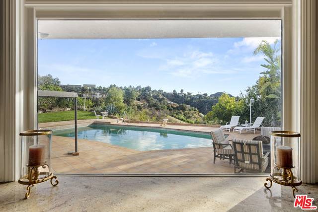 9606 Arby Dr, Beverly Hills, CA 90210