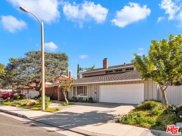 Westlake Village, CA 91361,31956 Doverwood Ct