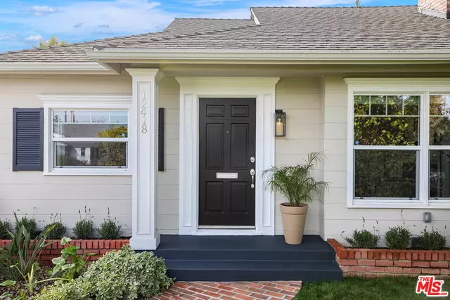 12418 Otsego St, Valley Village, CA 91607