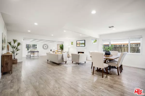 West Hills, CA 91307,22558 Vose ST