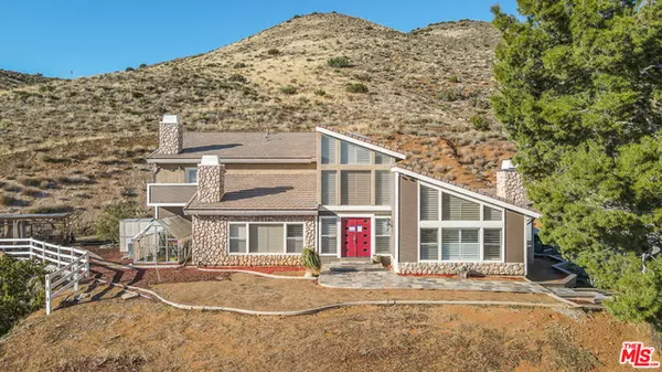 8855 Escondido Canyon Rd, Agua Dulce, CA 91390