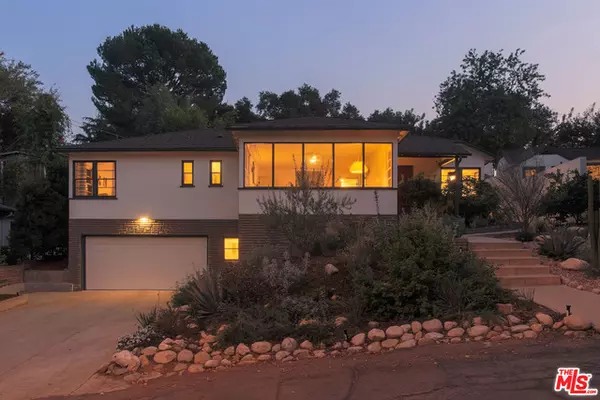 510 Tamarac Dr, Pasadena, CA 91105