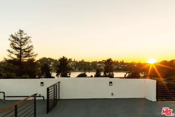 2404 W Glendale CT, Los Angeles, CA 90039