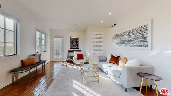 Beverly Hills, CA 90211,227 S Hamilton Dr #313