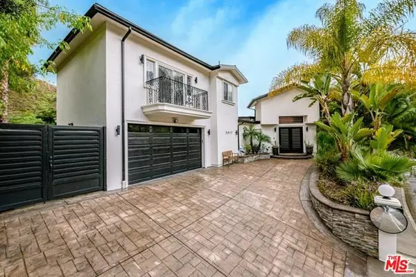 3617 Woodcliff Rd, Sherman Oaks, CA 91403