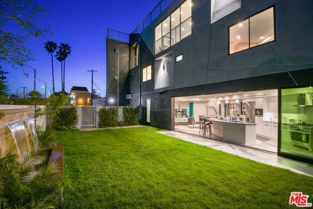 522 venice WAY, Venice, CA 90291