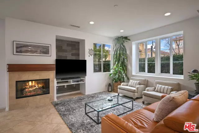 4168 Orontes Way #B, Simi Valley, CA 93063