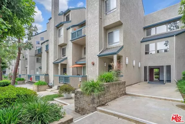 San Pedro, CA 90732,1380 W Capitol Dr #123