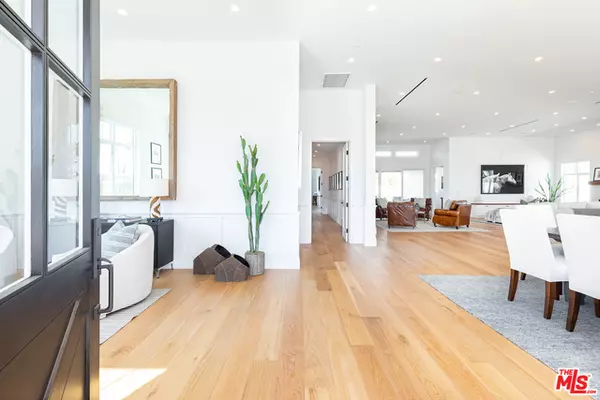 Sun Valley, CA 91352,10154 Wealtha Ave