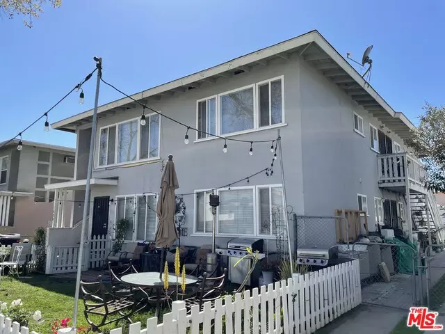 1406 S Sycamore St, Santa Ana, CA 92707