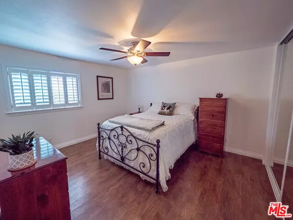 Thousand Oaks, CA 91362,1572 Charterwood Ct