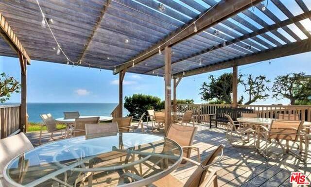 17368 W Sunset #403, Pacific Palisades, CA 90272