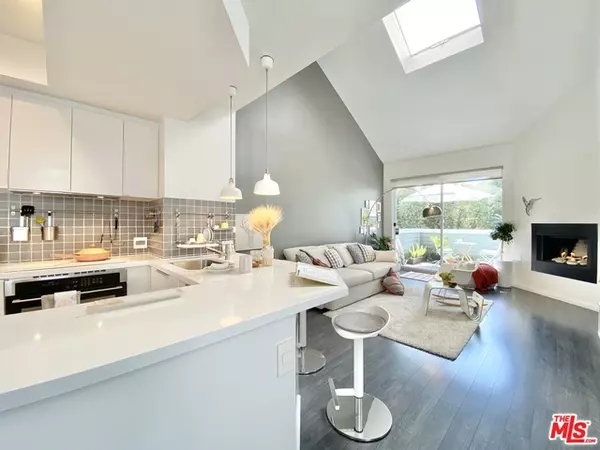 Pasadena, CA 91106,1097 Blanche St #303