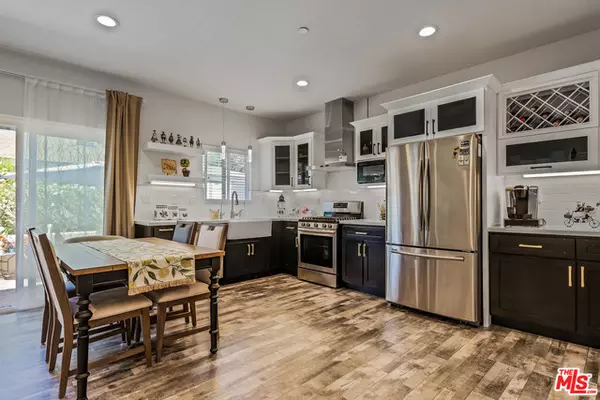 Montebello, CA 90640,909 W  Oakwood St #4