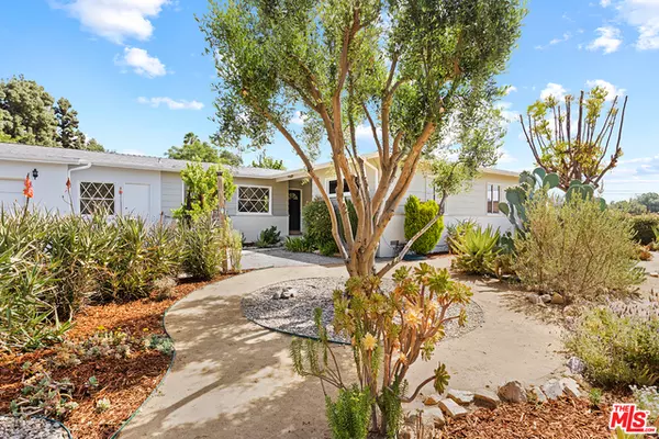 10519 Mahoney Dr, Sunland, CA 91040