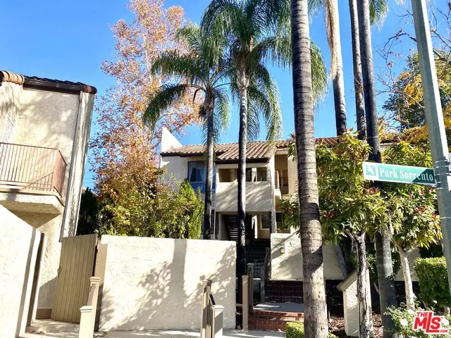 23391 Park Sorrento #62, Calabasas, CA 91302