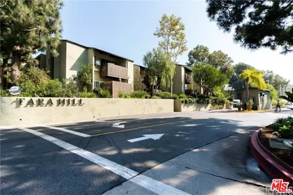 4905 Indian Wood Rd #212, Culver City, CA 90230